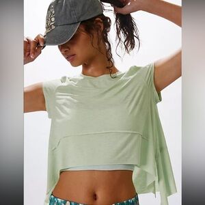 BNWOT! HARD TO FIND!Free people BREEZY TEMPO SHORT SLEEVE!  Mint Green